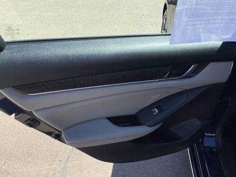 Used 2019 Honda Accord EX-L image 12