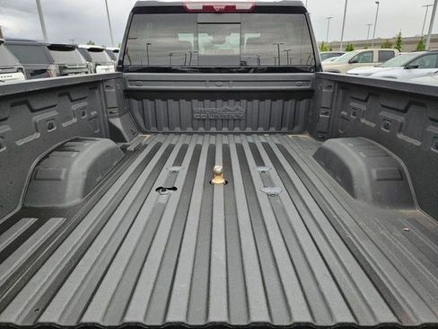 Used 2024 Chevrolet Silverado 2500 High Country w/ High Country Premium Package AWD/4WD image 31