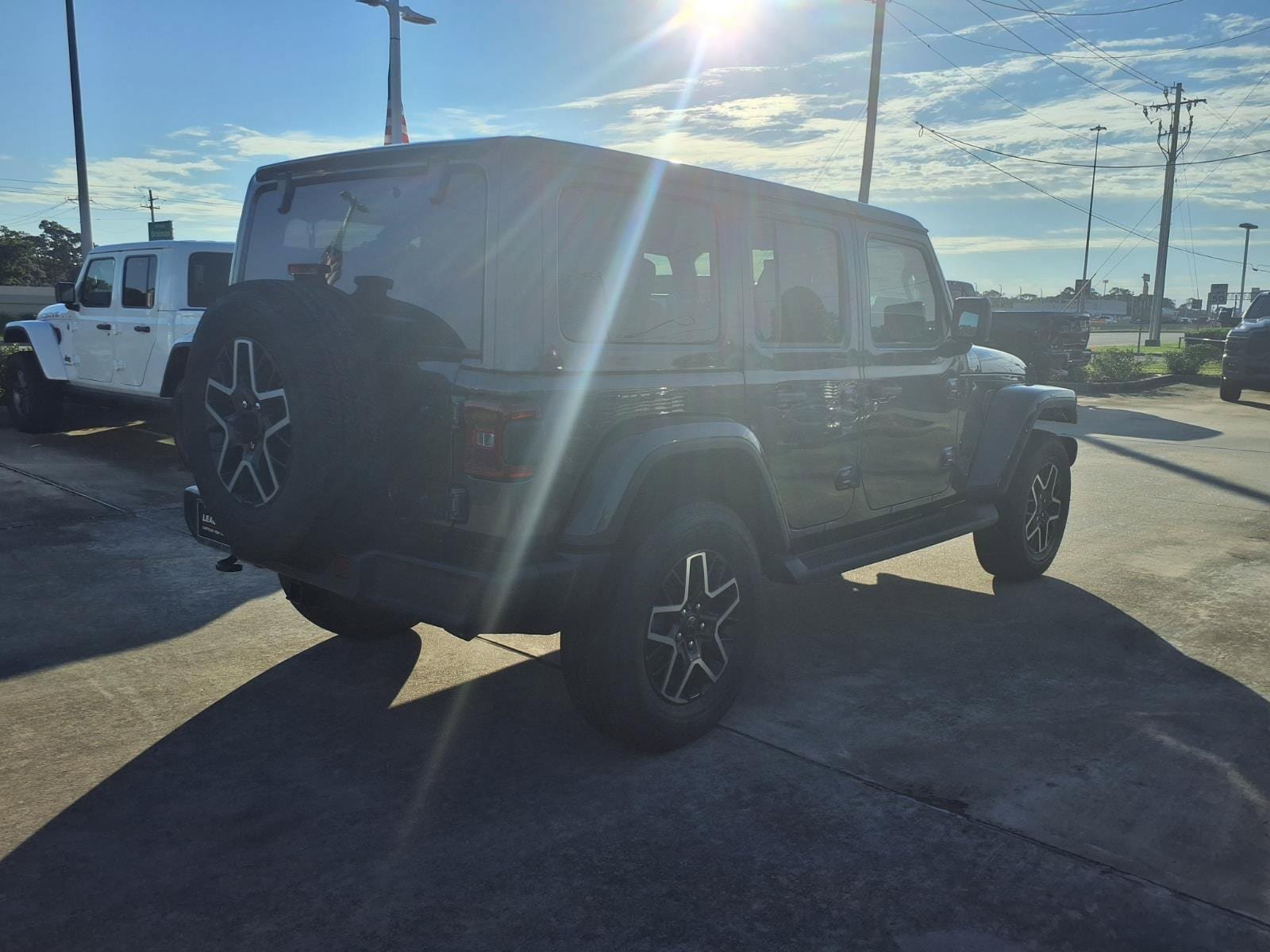 New 2027 Jeep Wrangler Unlimited Sahara AWD/4WD image 4