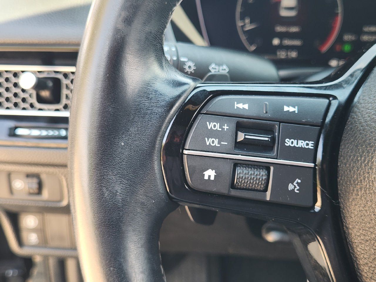 Used 2023 Honda Civic Sport image 10