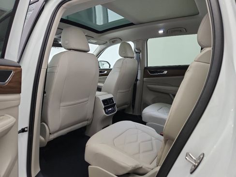 New 2026 Volkswagen Atlas SE FWD image 31