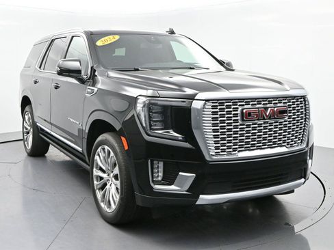 Used 2024 GMC Yukon Denali AWD/4WD image 2
