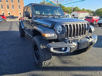 Used 2023 Jeep Gladiator Sport