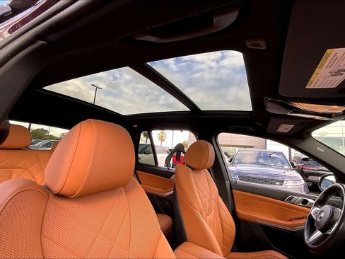 Used 2024 BMW X5 xDrive50e w/ M Sport Package image 25