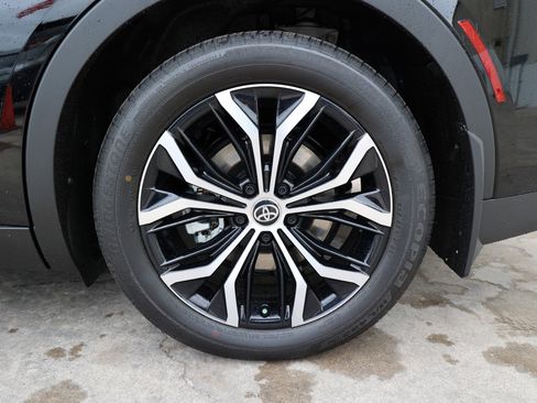 Certified 2026 Toyota Crown XLE image 13