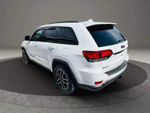 Used 2021 Jeep Grand Cherokee Trailhawk w/ Trailhawk Luxury Group AWD/4WD image 3