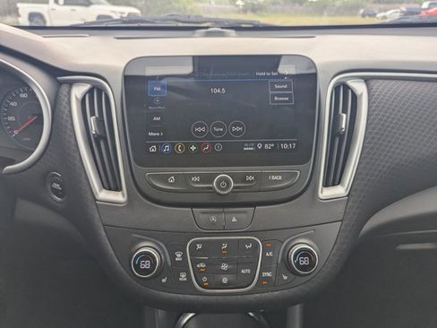 Used 2024 Chevrolet Malibu LT FWD image 11