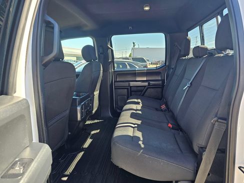Used 2018 Ford F150 XLT w/ Equipment Group 302A Luxury AWD/4WD image 17