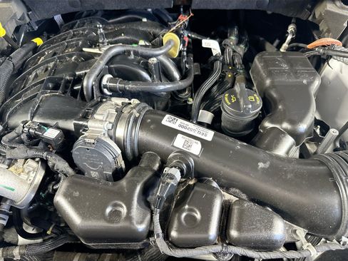 Used 2023 Jeep Grand Cherokee Altitude AWD/4WD image 28