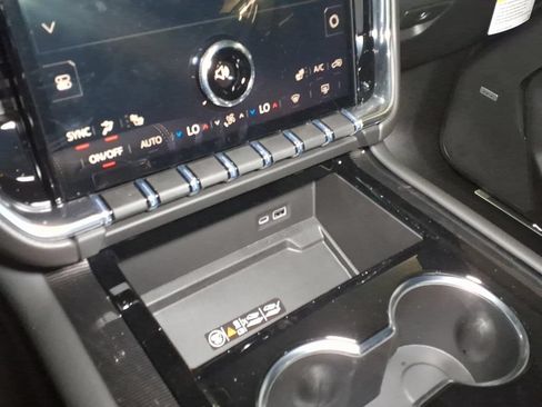 Used 2026 GMC Yukon XL Elevation RWD image 15