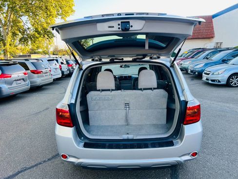 Used 2008 Toyota Highlander Sport image 9