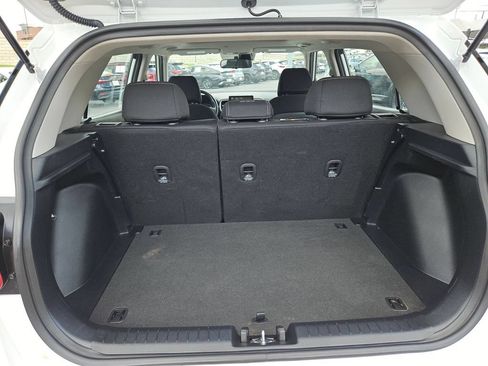 Used 2025 Hyundai Venue SEL FWD image 27