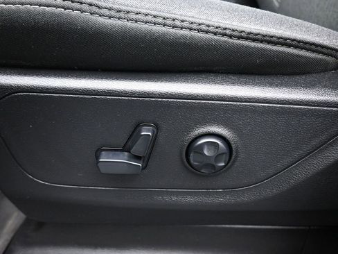 Used 2020 RAM 1500 Big Horn image 12