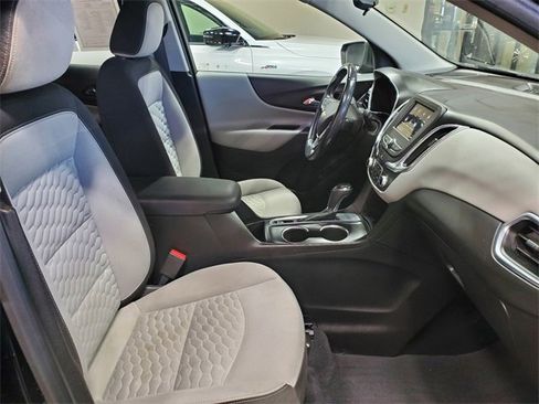 Used 2019 Chevrolet Equinox LT image 13