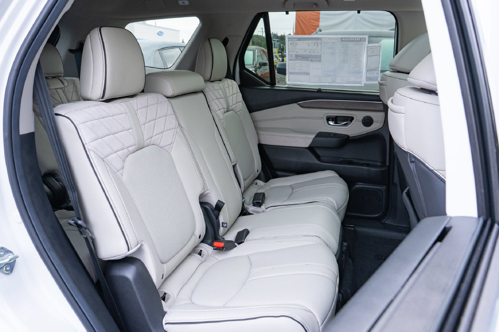 New 2026 Honda Pilot Elite image 16