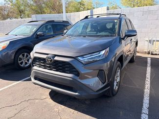 Used 2022 Toyota RAV4 XLE w/ Convenience Package FWD video 1
