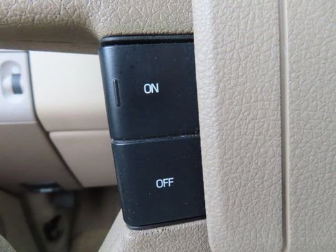 Used 2007 Ford F150 XLT AWD/4WD image 27