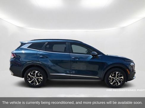 Used 2023 Kia Sportage EX w/ EX Premium Package AWD/4WD image 4