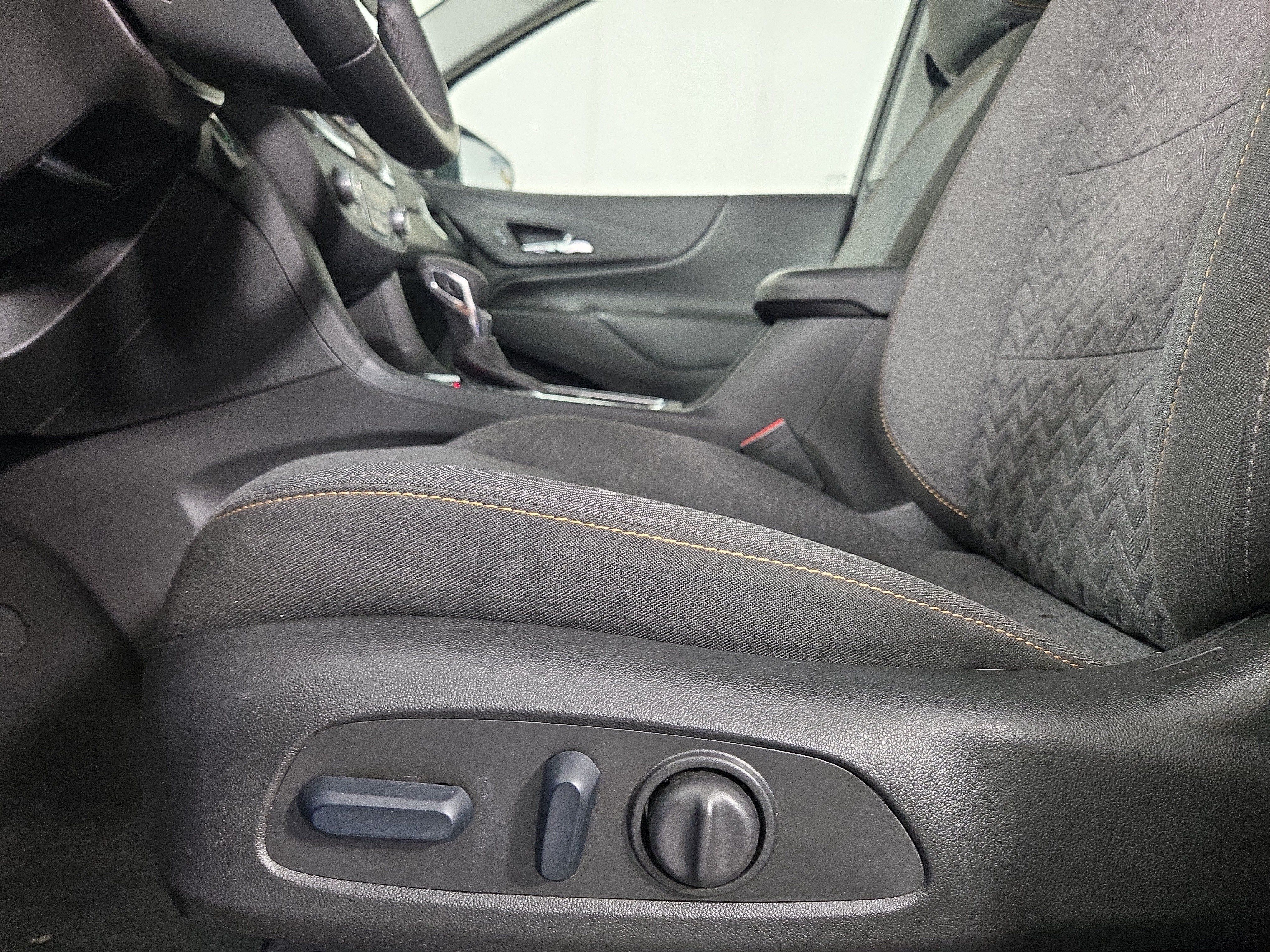 Certified 2024 Chevrolet Equinox LT FWD image 30