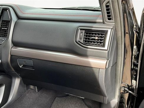 Used 2023 Nissan Titan PRO-4X w/ Pro-4x Convenience Package image 16