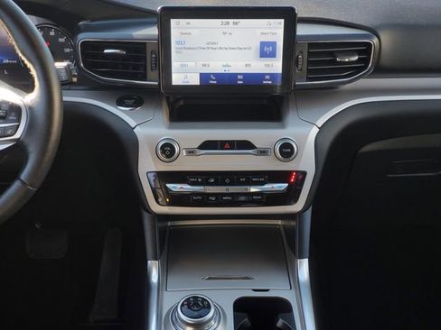 Used 2024 Ford Explorer XLT w/ Equipment Group 202A image 29