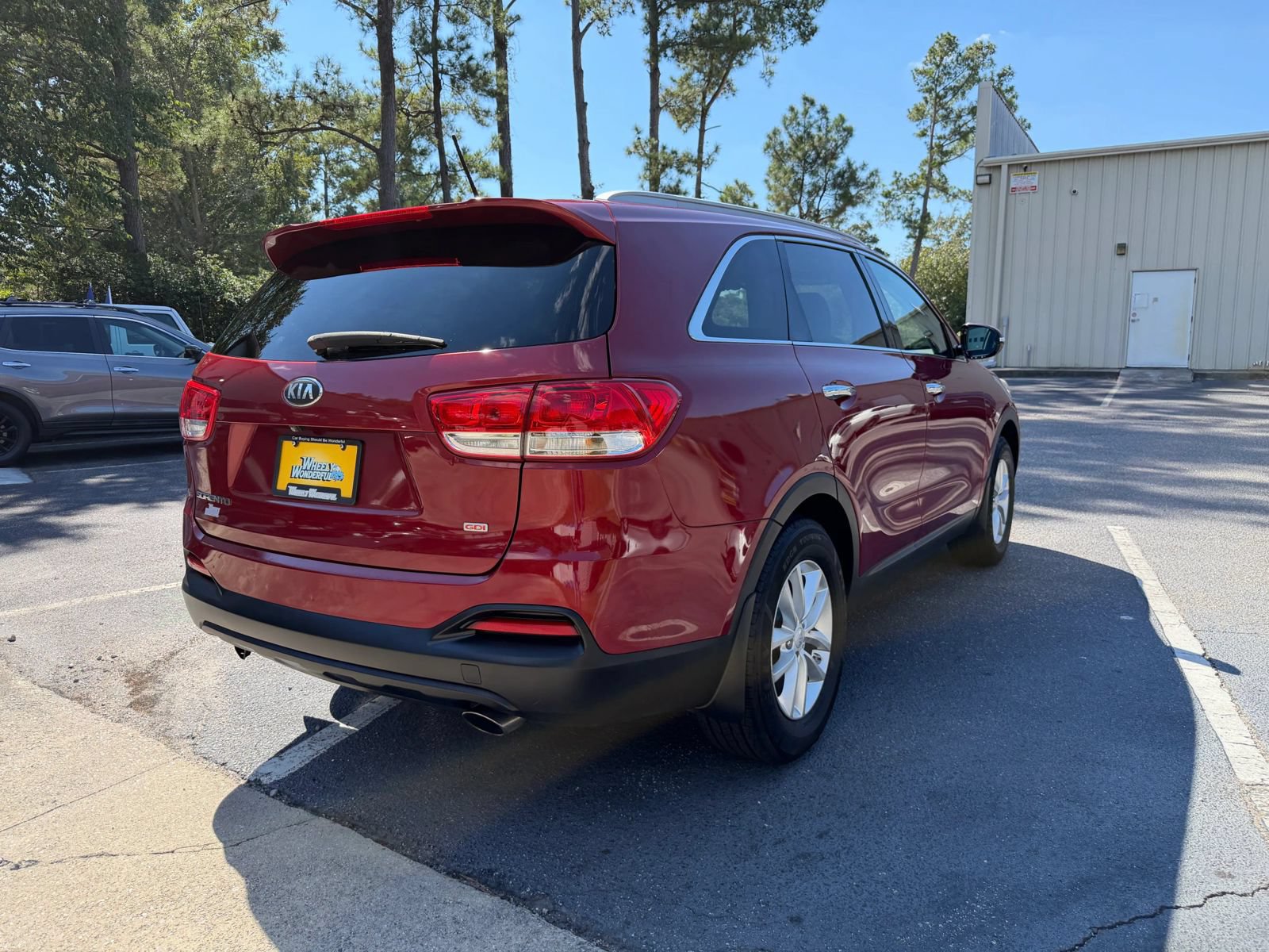 Used 2017 Kia Sorento FWD image 8