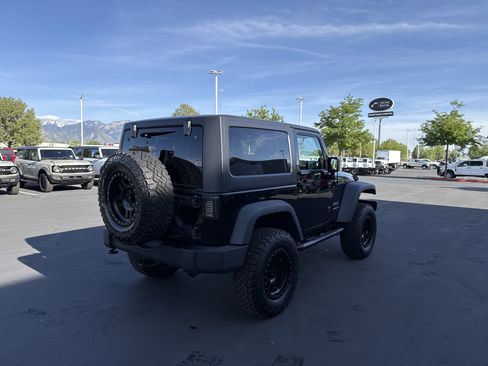 Used 2013 Jeep Wrangler Sport AWD/4WD image 5