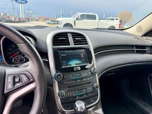 Used 2015 Chevrolet Malibu LT w/ Power Convenience Package image 20