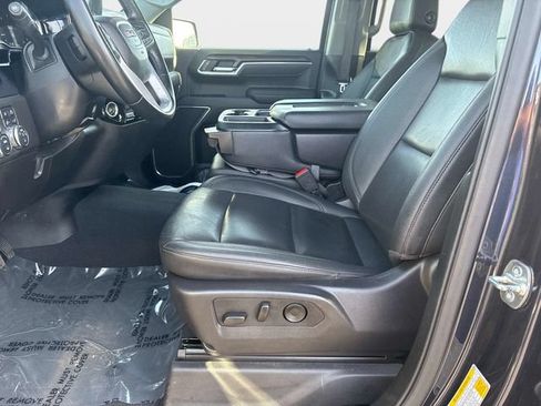 Used 2025 GMC Sierra 1500 SLT AWD/4WD image 16