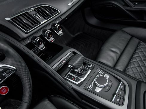 Used 2020 Audi R8 V10 image 31