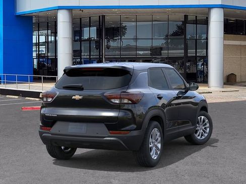 New 2026 Chevrolet TrailBlazer LS w/ LS Convenience Package FWD image 4