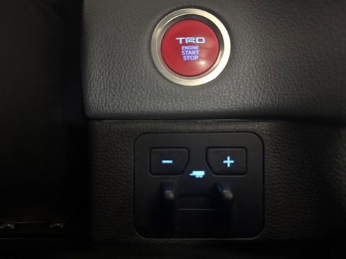 Used 2024 Toyota Tundra Limited image 18