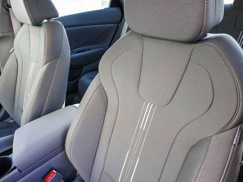 New 2026 Hyundai Elantra Hybrid FWD image 27