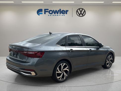 New 2026 Volkswagen Jetta SEL FWD image 7