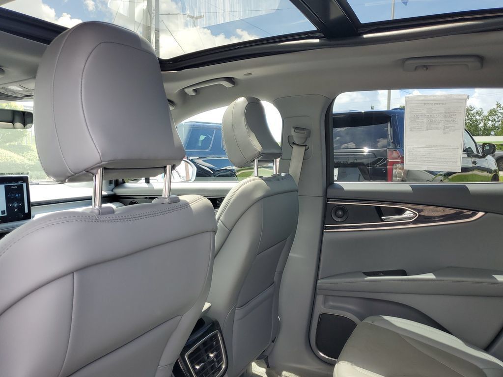Used 2022 Lincoln Nautilus Reserve FWD image 26