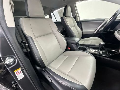 Used 2016 Toyota RAV4 Limited AWD/4WD image 12