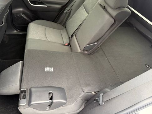 Used 2023 Toyota RAV4 XLE AWD/4WD image 35