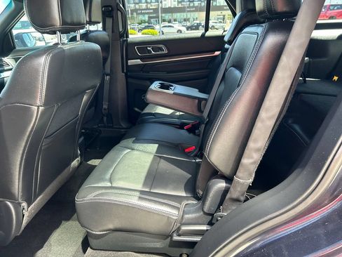 Used 2017 Ford Explorer Limited w/ Equipment Group 301A AWD/4WD image 29