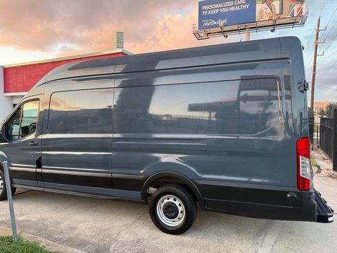 Used 2020 Ford Transit 250 148 High Roof Extended RWD image 2