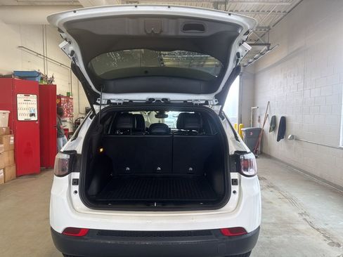 Used 2023 Jeep Compass Latitude w/ Convenience Group image 38