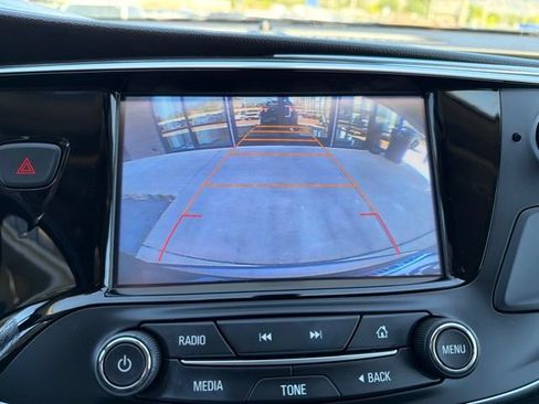 Used 2017 Buick Envision Essence FWD image 17