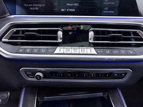 Used 2023 BMW X5 sDrive40i w/ M Sport Package image 28