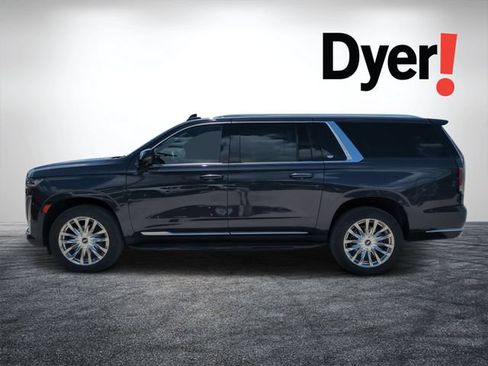 Used 2022 Cadillac Escalade ESV Premium Luxury AWD/4WD image 7