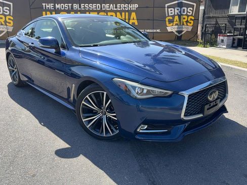Used 2020 INFINITI Q60 3.0t Luxe RWD image 2