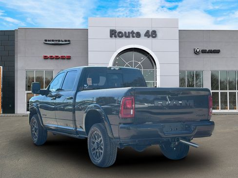 Used 2025 RAM 2500 Limited AWD/4WD image 4
