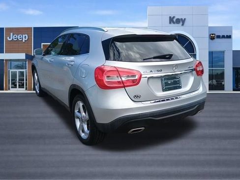 Used 2018 Mercedes-Benz GLA 250 4MATIC image 3