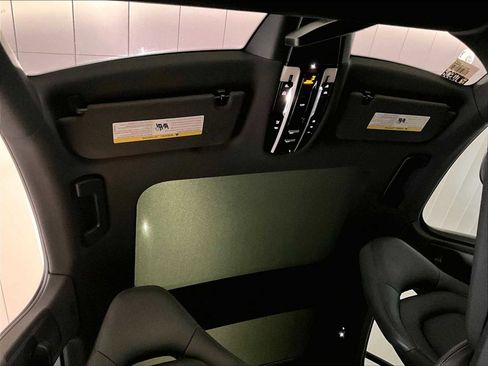 Used 2020 Porsche Panamera image 25