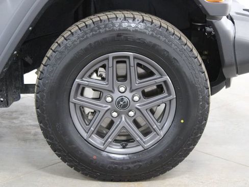 Used 2024 Jeep Wrangler Sport S image 12