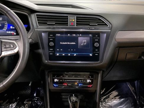 Used 2022 Volkswagen Tiguan SE AWD/4WD image 7
