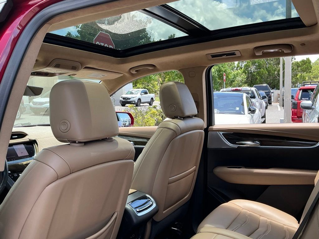 Used 2020 Cadillac XT6 Sport w/ Platinum Package AWD/4WD image 40